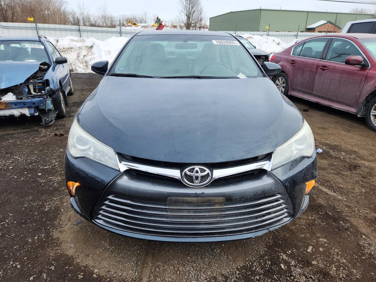 2015 Toyota Camry le