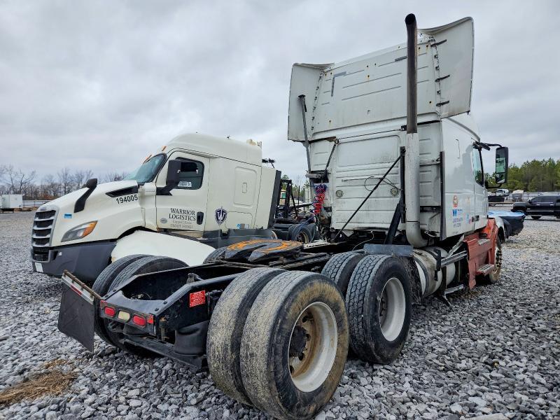 2014 Volvo Vnl Semi Truck