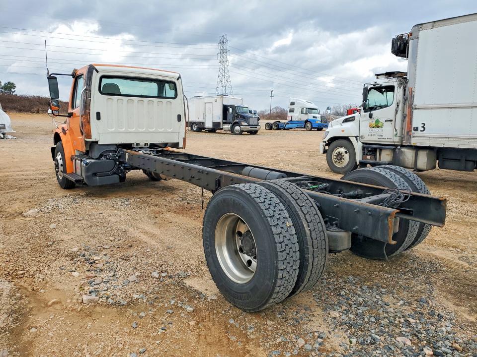 2018 Freightliner Business Class M2 Truck Cab Andchassis