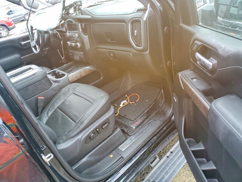 2021 GMC Sierra K2500 Denali