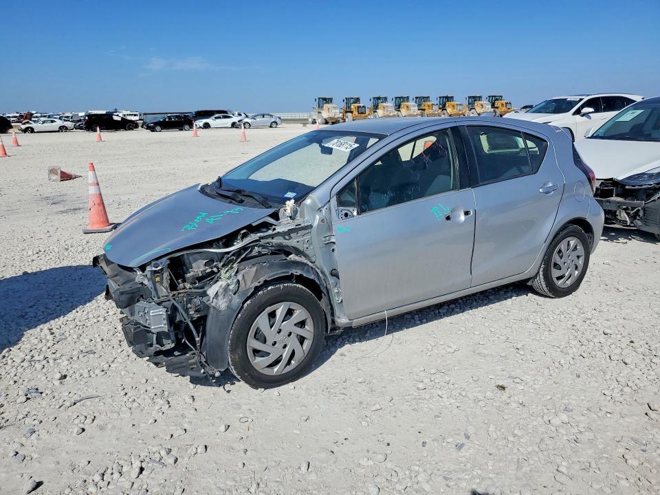 2015 Toyota Prius c