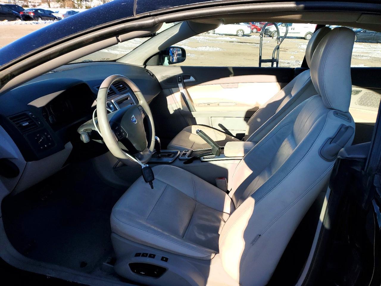 2009 Volvo C70 T5