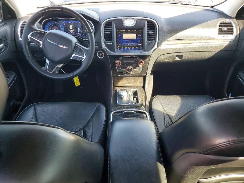 2016 Chrysler 300c