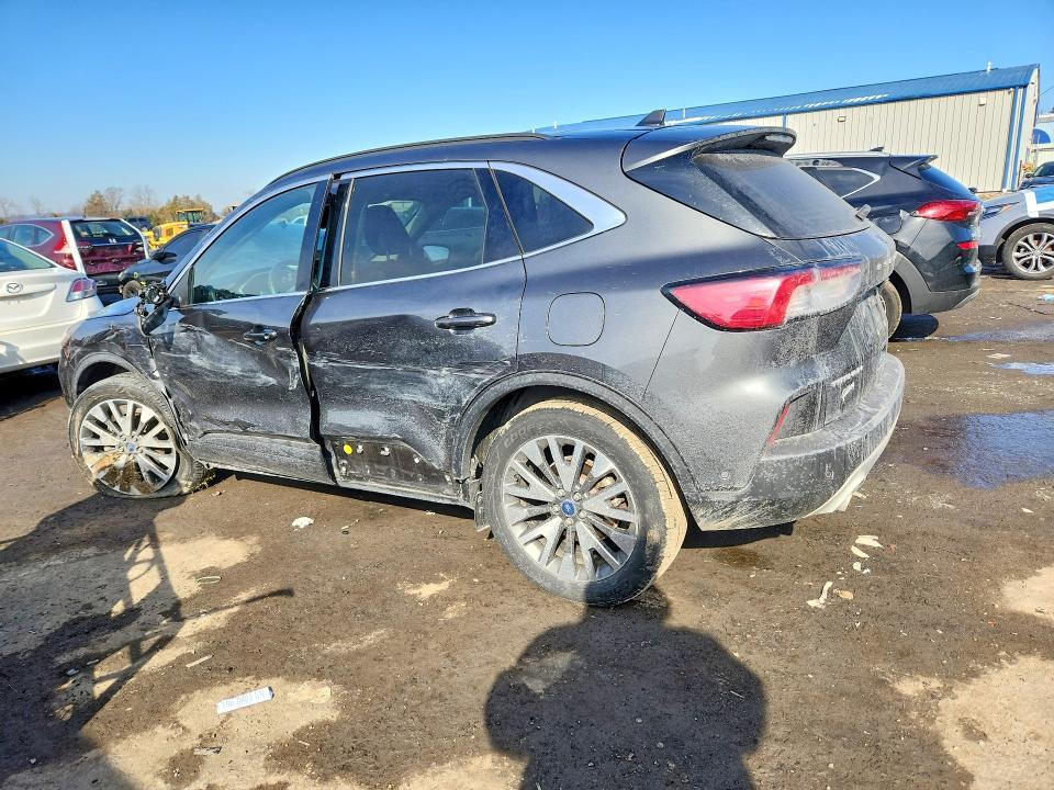 2020 Ford Escape Titanium