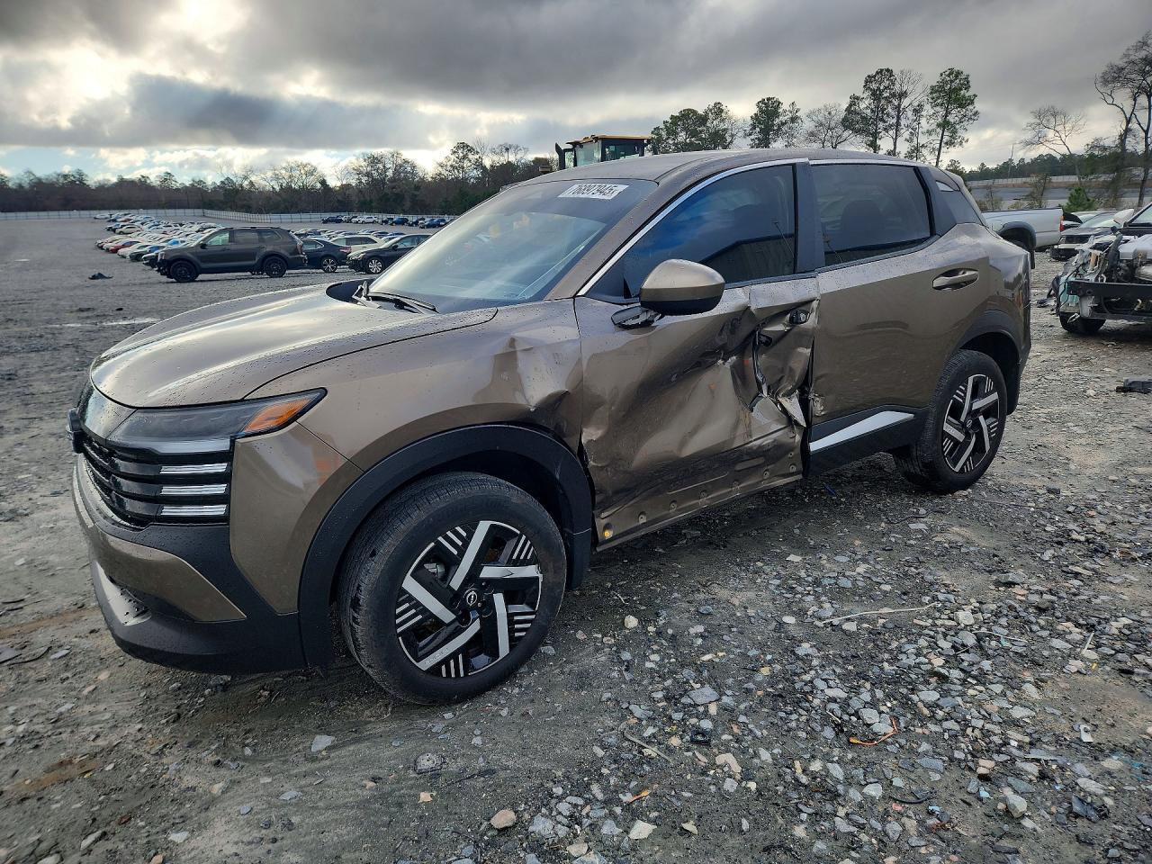 2025 Nissan Kicks sv