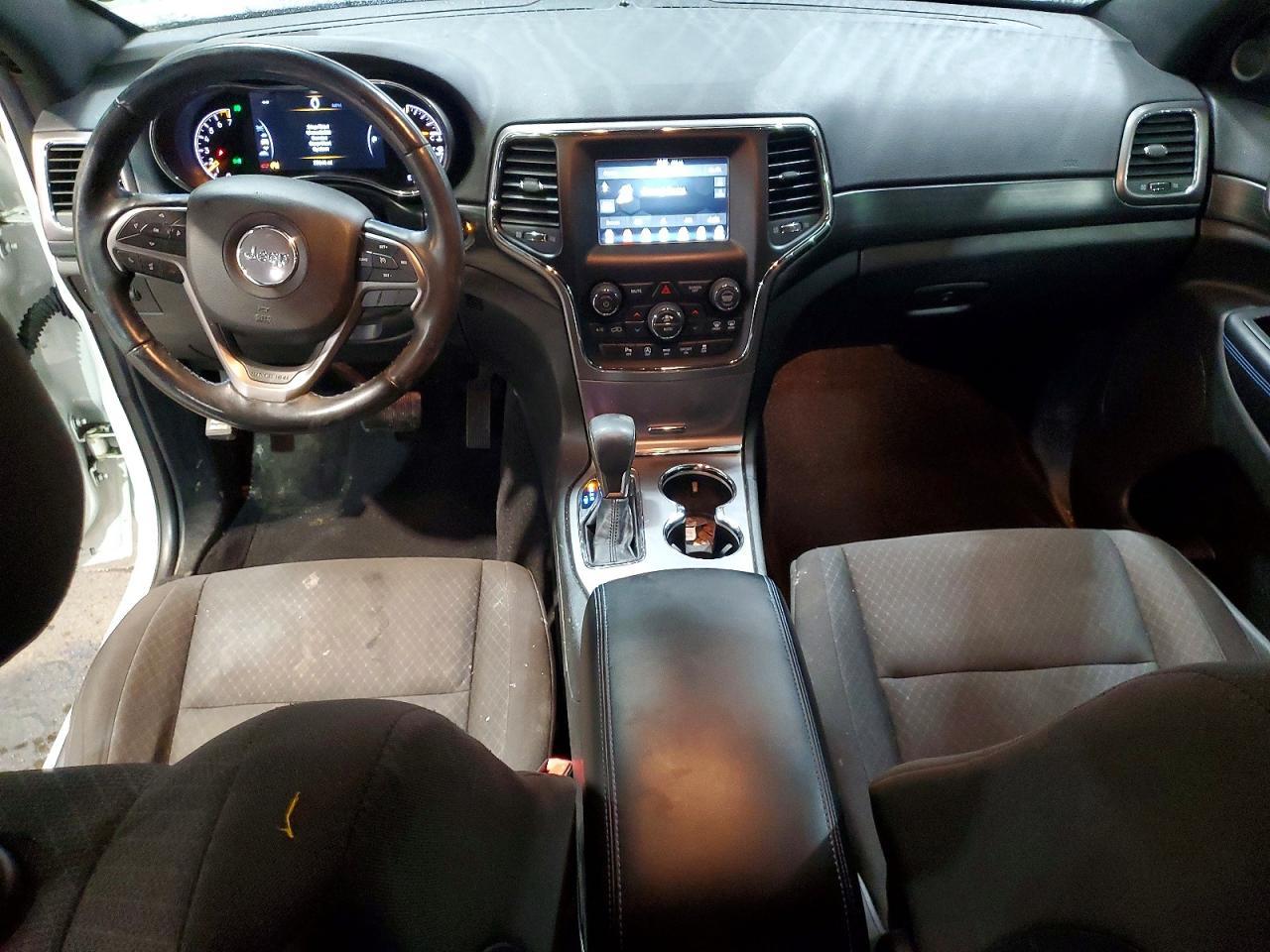 2019 Jeep Grand Cherokee Laredo