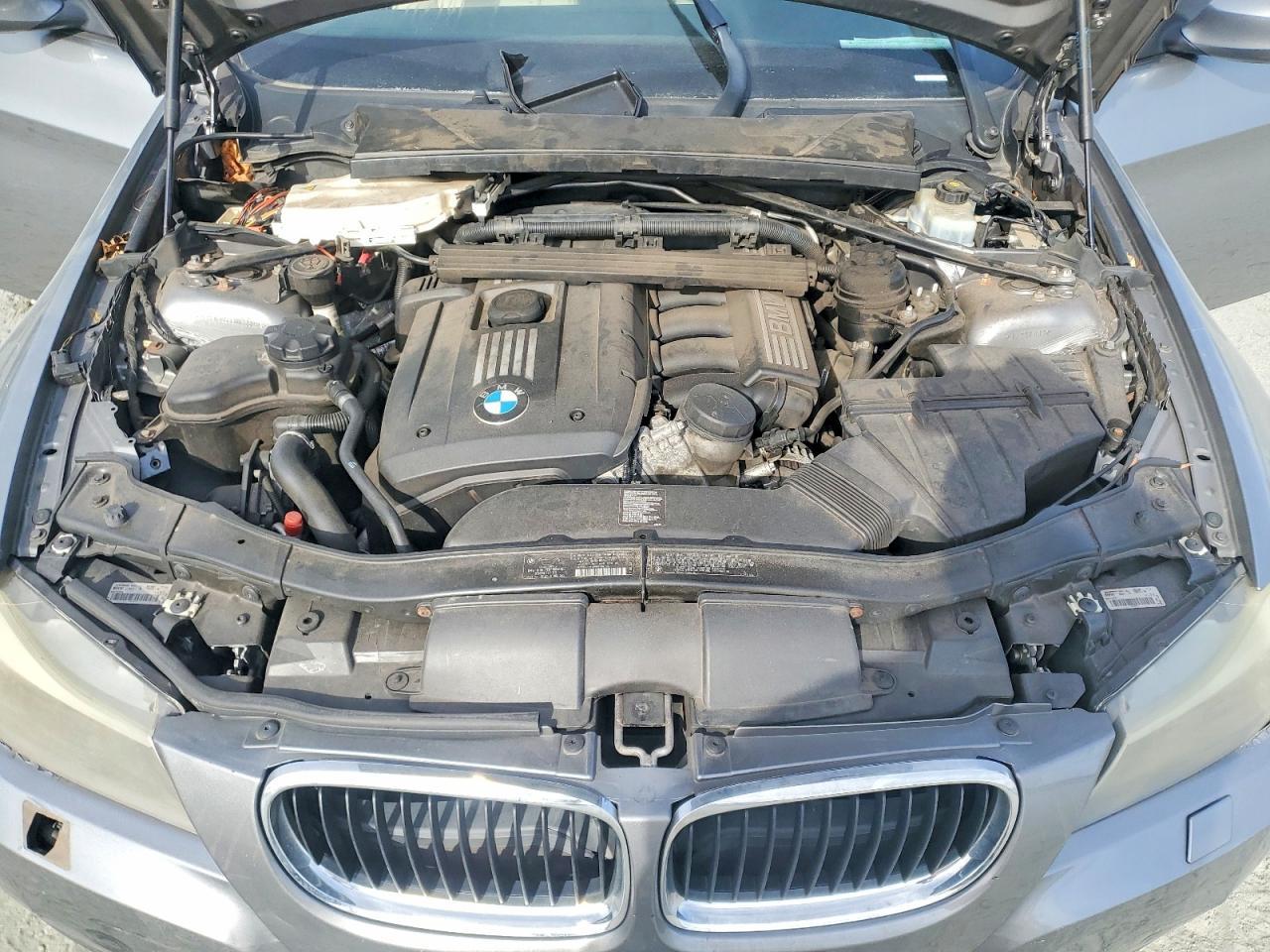 2011 BMW 328 xi Sulev