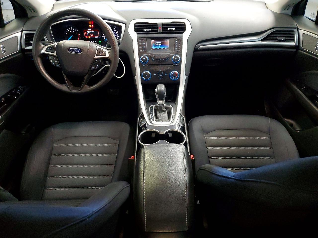 2015 Ford Fusion se