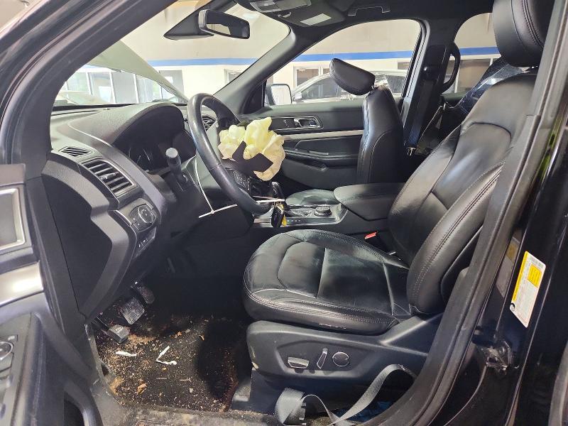 2018 Ford Explorer x
