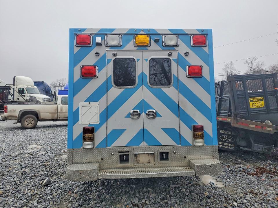 2019 Ford F-350-ambulance