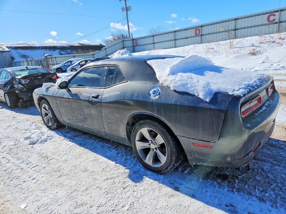 2016 Dodge Challenger sxt