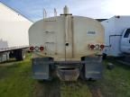 2004 Freightliner Business Class M2 Tank Truck