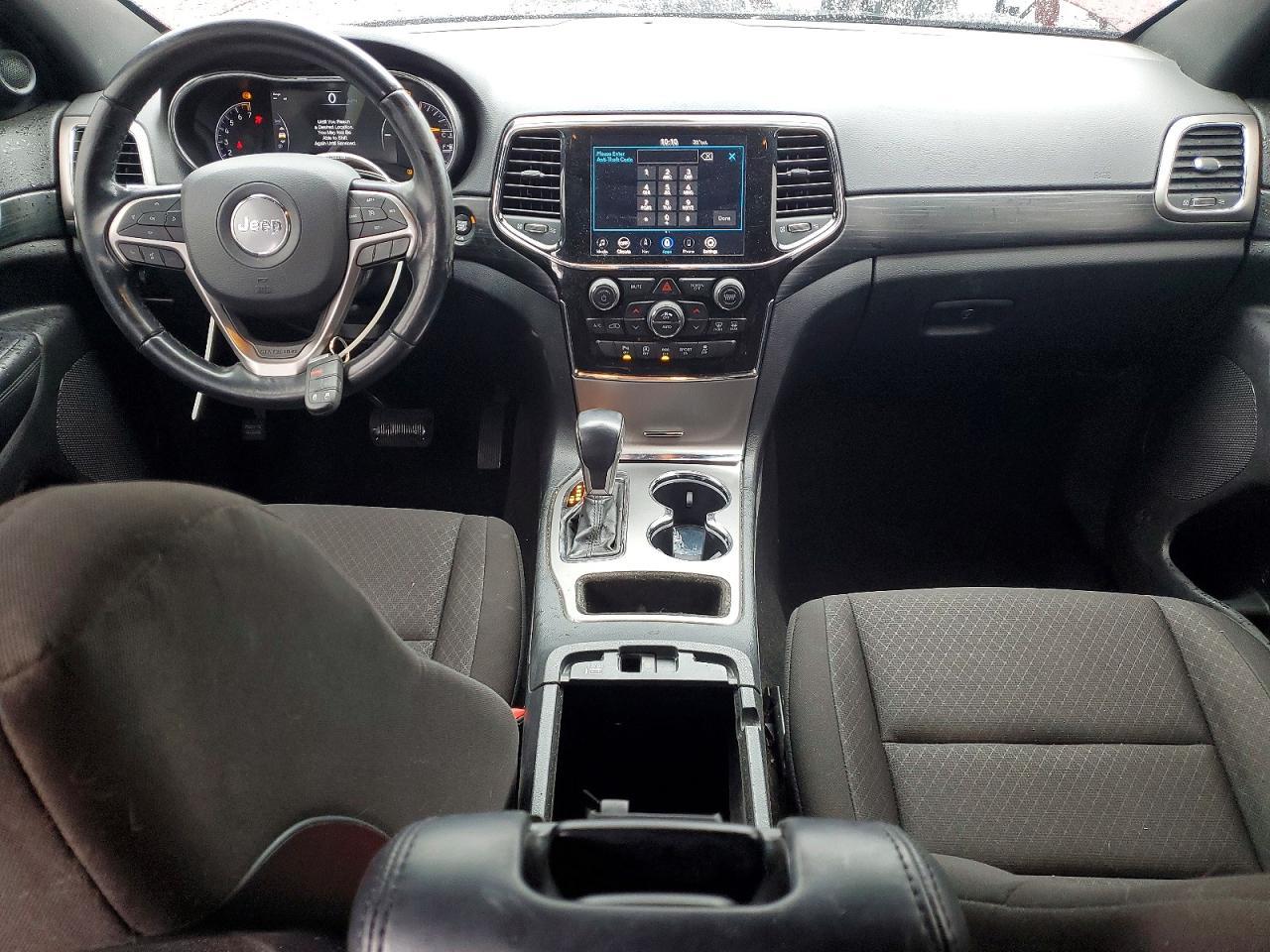 2020 Jeep Grand Cherokee Laredo