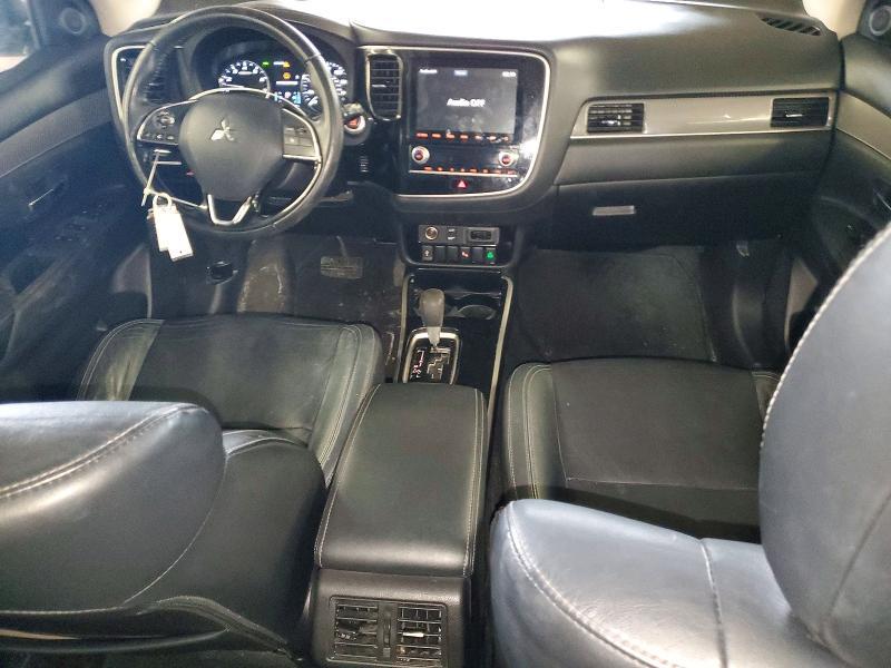 2020 Mitsubishi Outlander se