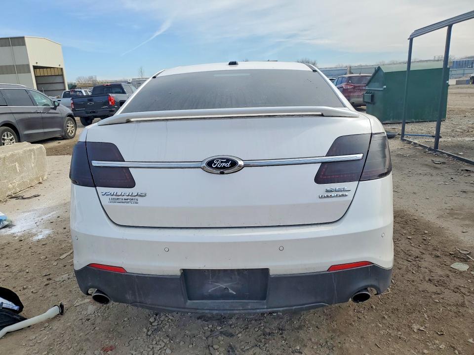 2015 Ford Taurus sel
