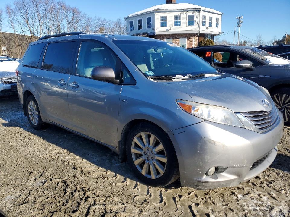 2017 Toyota Sienna xle