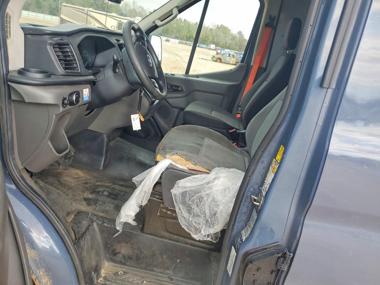 2020 Ford Transit 250 Delivery van