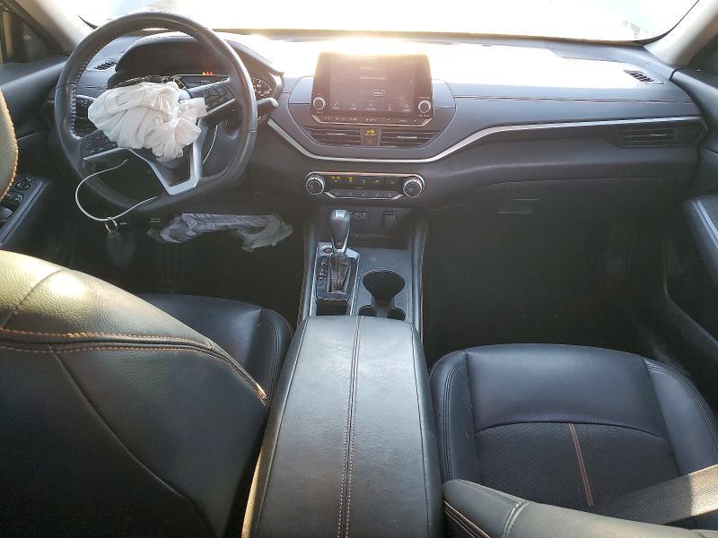 2022 Nissan Altima sr