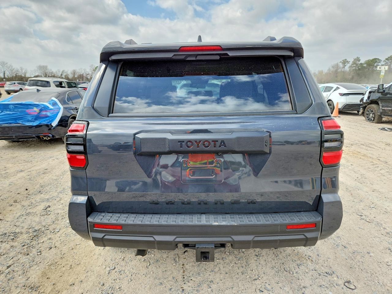 2025 Toyota 4runner SR5