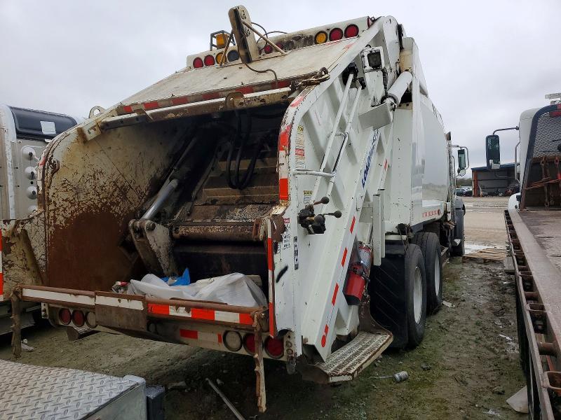 2016 Mack GU500 Refuse Truck