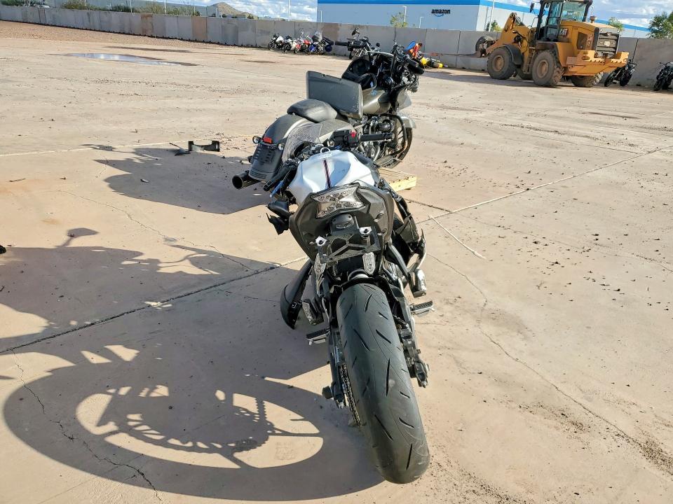 2026 Kawasaki EX650 P