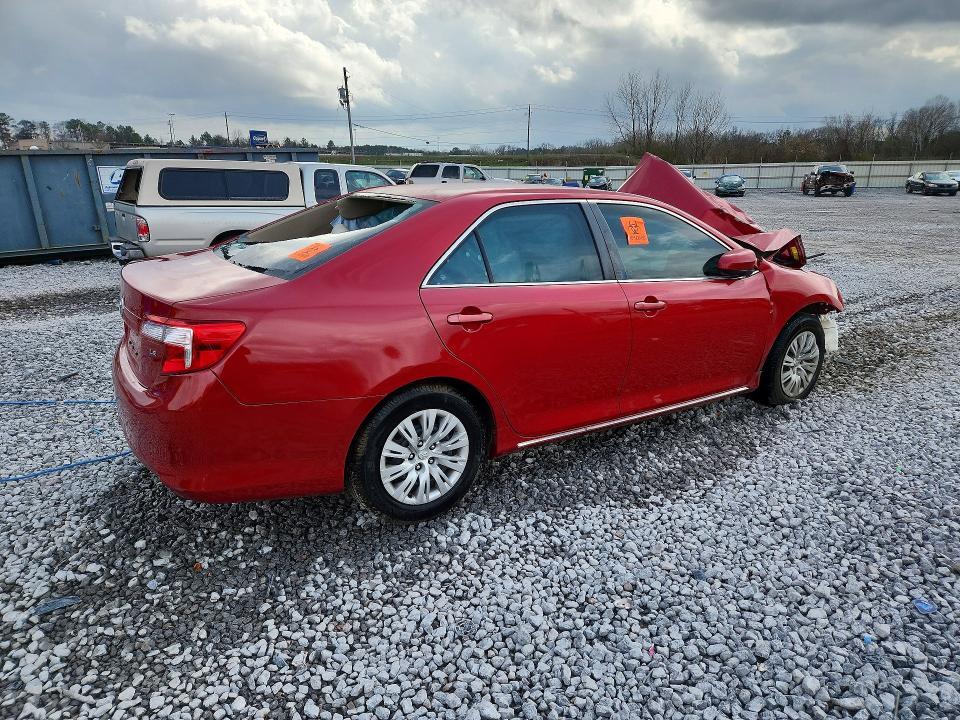 2014 Toyota Camry le