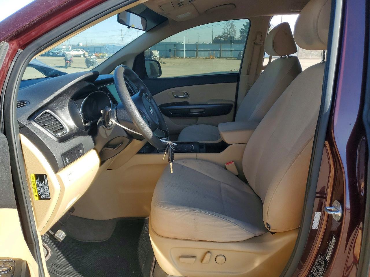 2016 KIA Sedona lx
