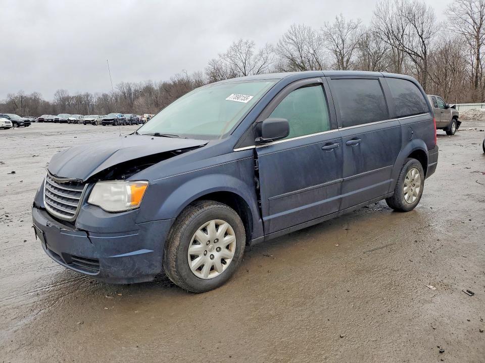 2009 Chrysler Town & Country lx