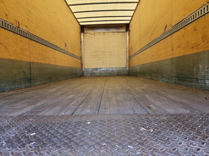 2016 International 4300 BOX Truck