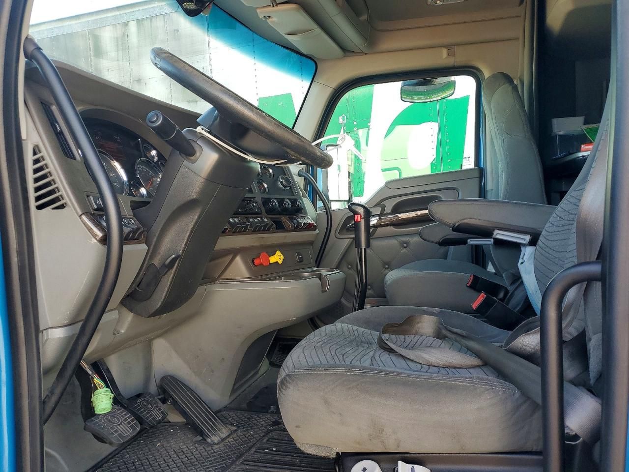 2018 Kenworth Construction T680
