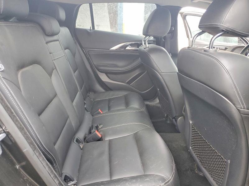 2018 Infinity Qx30