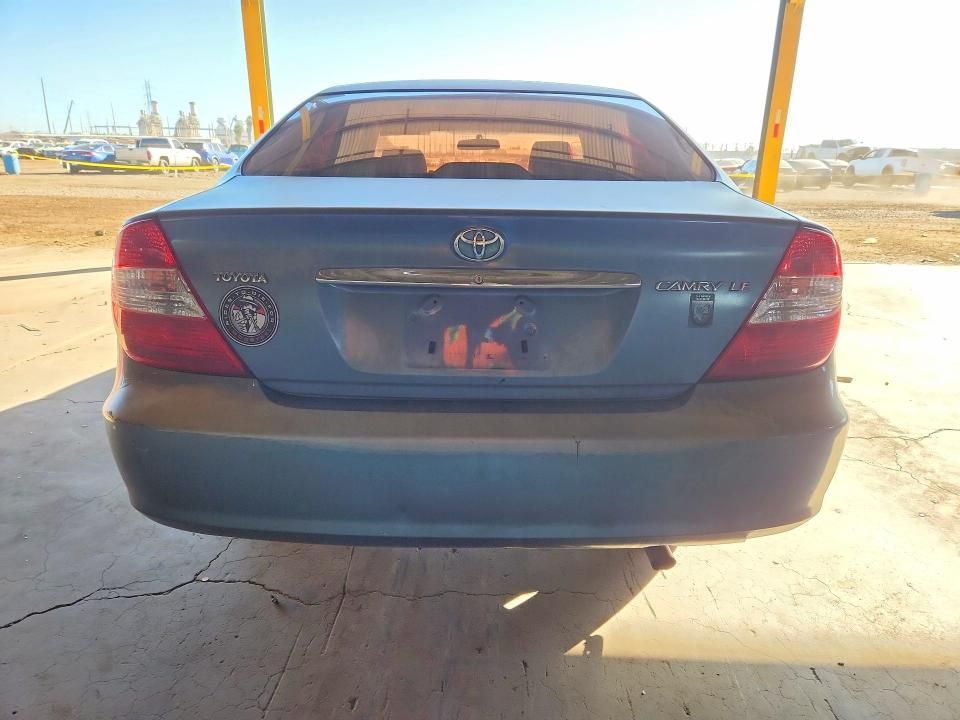 2004 Toyota Camry le
