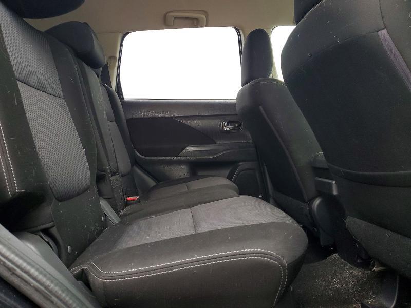 2017 Mitsubishi Outlander es