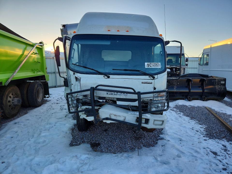 2022 Isuzu NPR HD BOX Truck