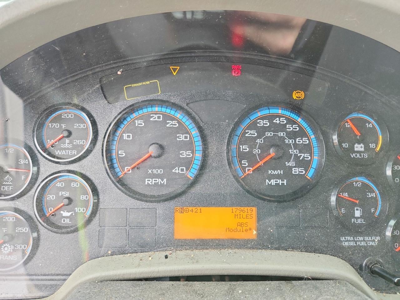2016 International 4300 BOX Truck