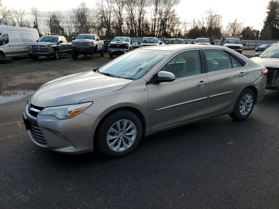 2016 Toyota Camry Hybrid
