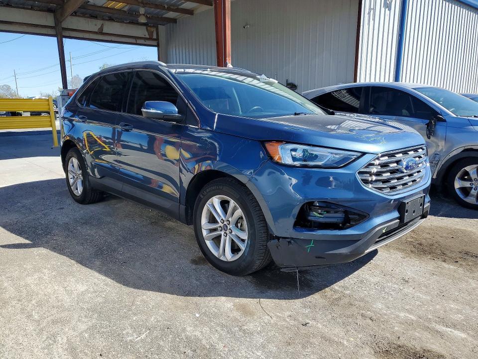 2019 Ford Edge sel