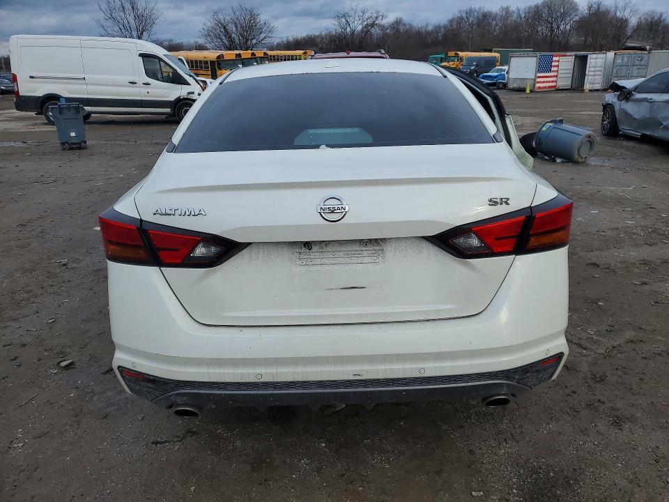 2021 Nissan Altima 2.5 sr