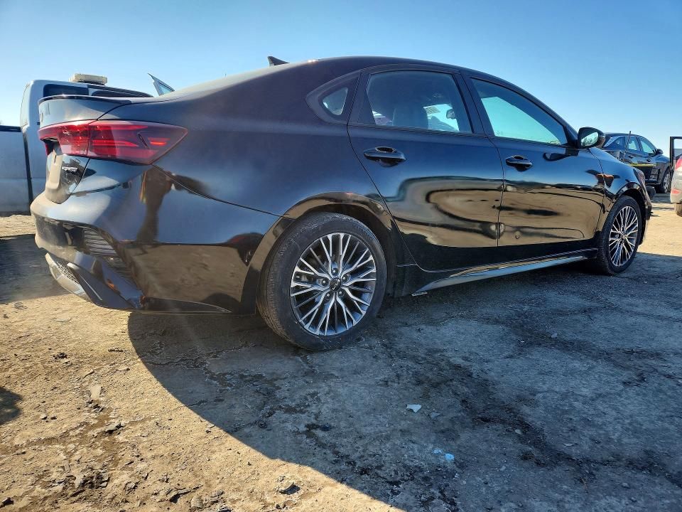 2022 KIA Forte gt Line