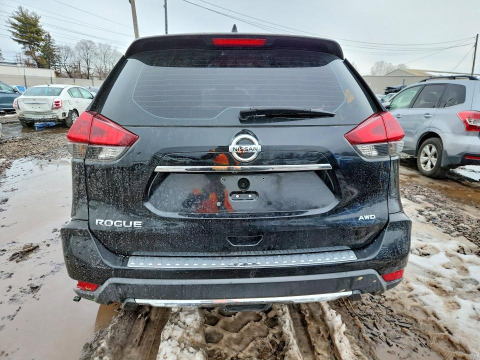 2018 Nissan Rogue s