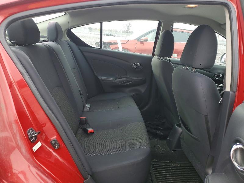 2013 Nissan Versa 1.6 s