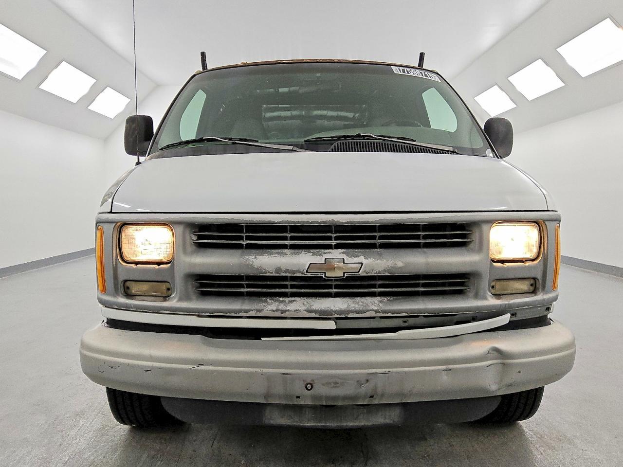 2001 Chevrolet Express G3500