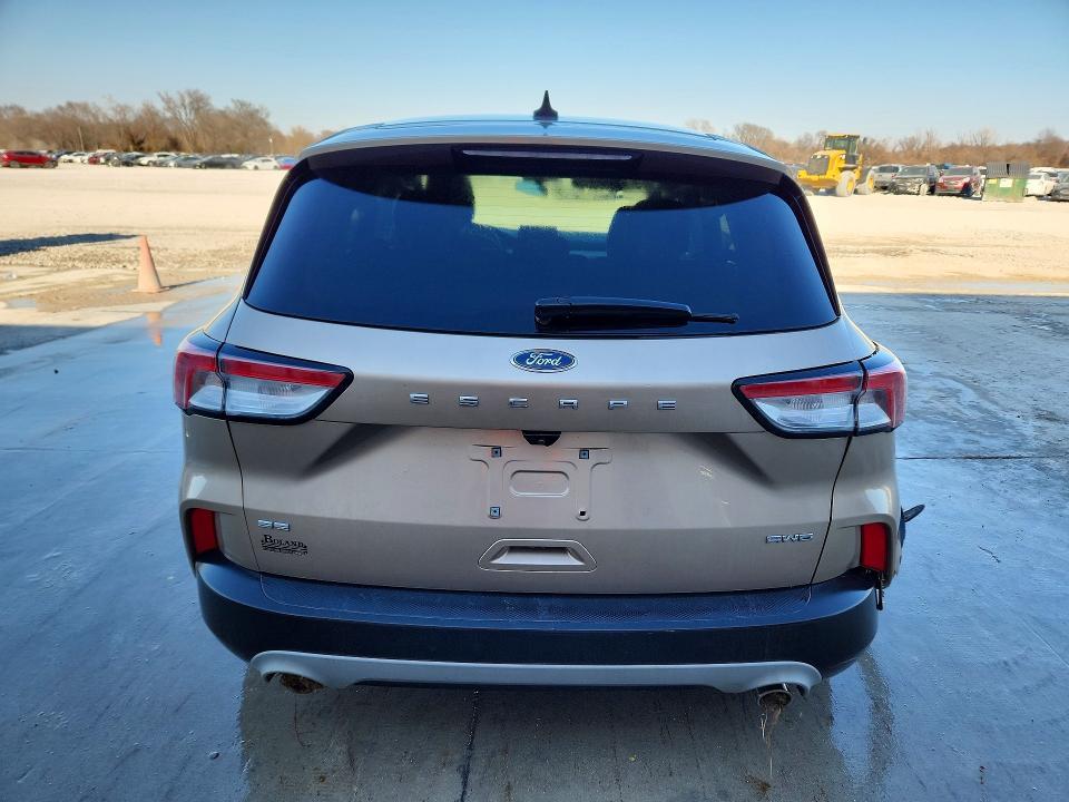 2021 Ford Escape se