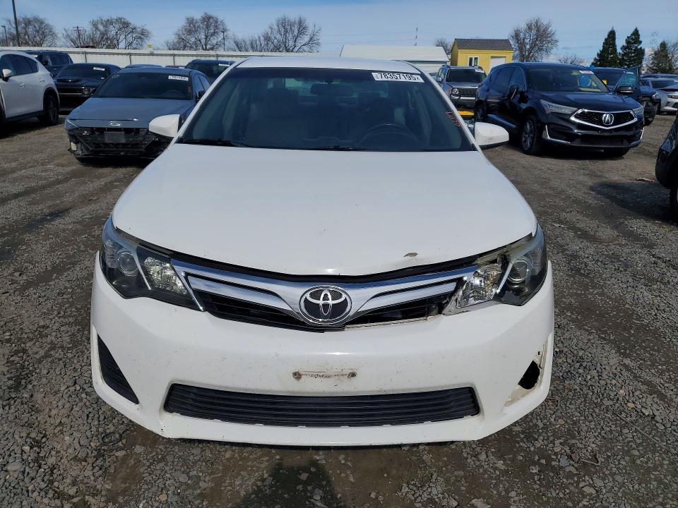 2014 Toyota Camry l