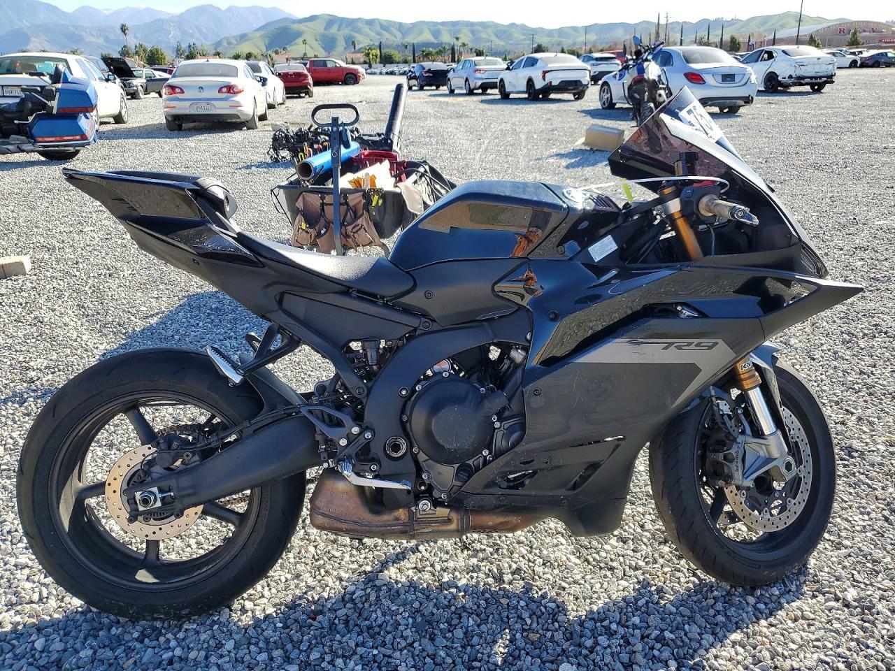 2025 Yama YZF890 C