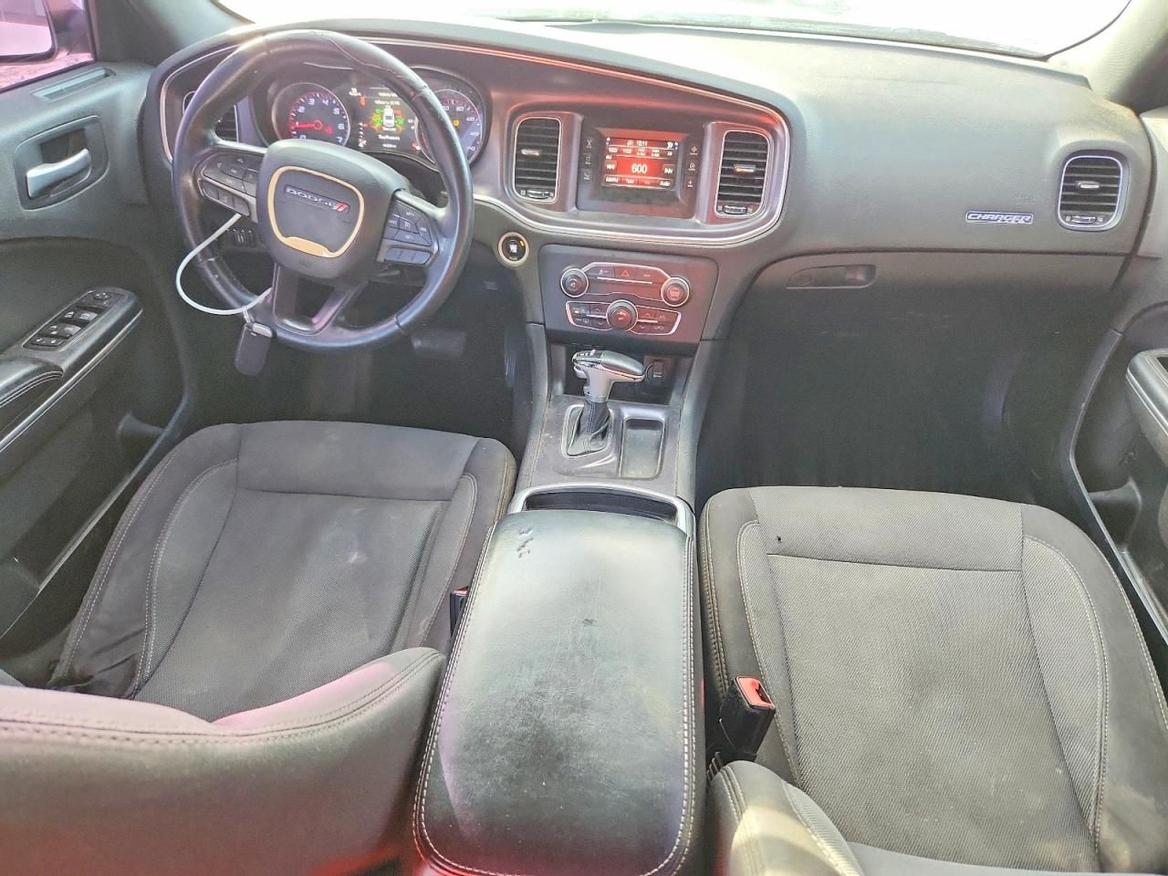 2015 Dodge Charger se