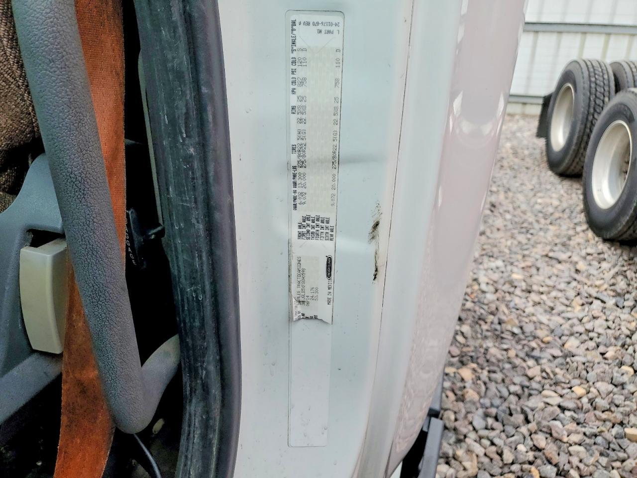 2015 Freightliner Cascadia Semi Truck