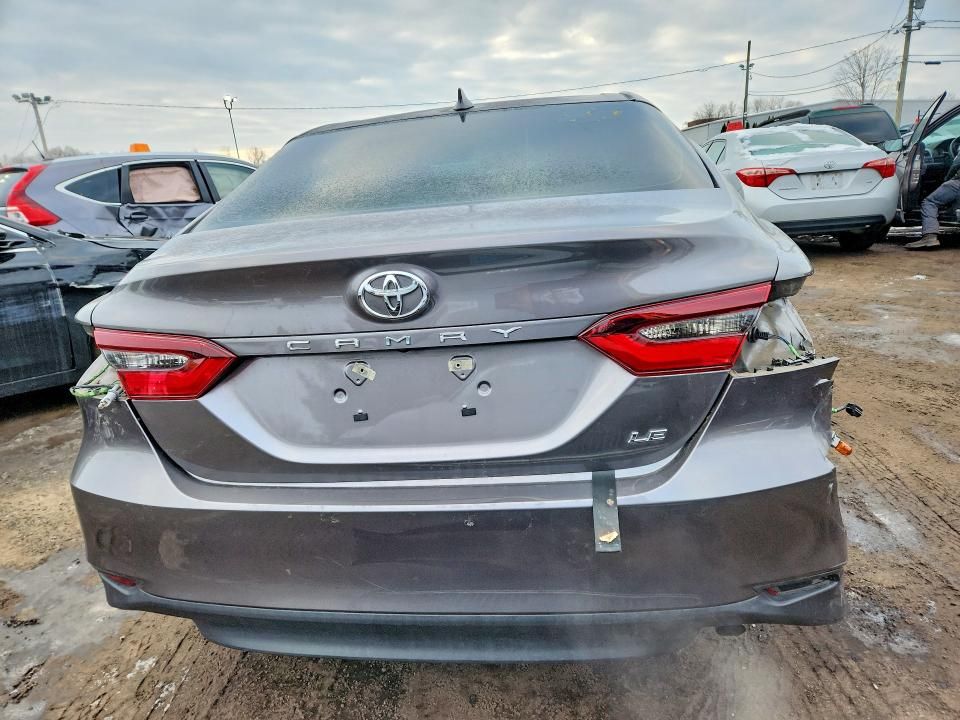 2022 Toyota Camry le