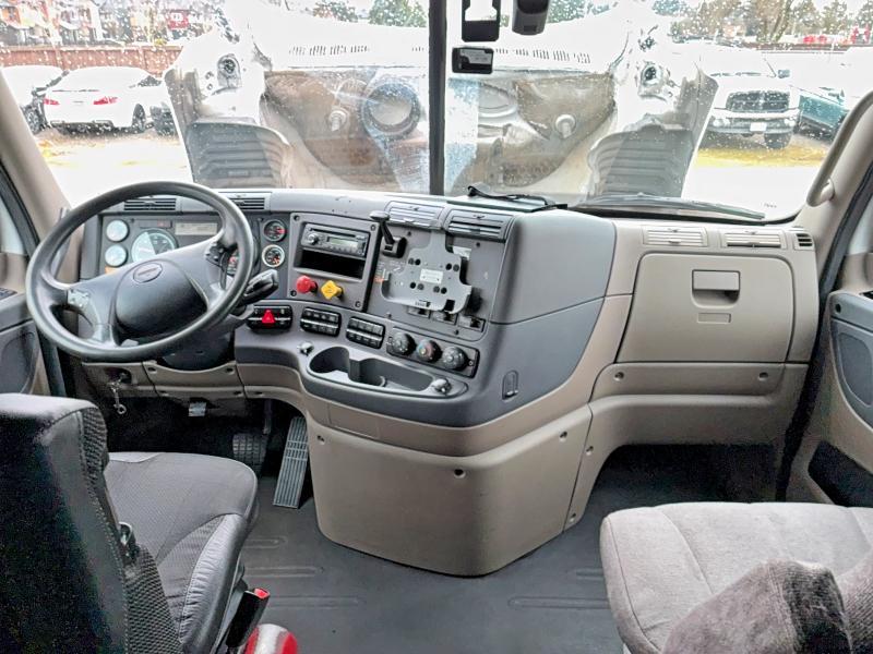 2016 Frht Cascadia 1-Trucks Truck Cab AND Chassi
