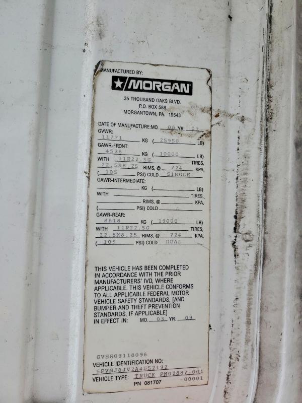 2010 Hino 258/268 Refrigerated box Truck